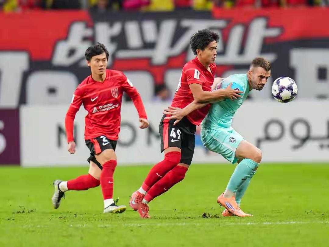 越来越鸡肋了！挣点钱还不够罚的！北京国安和成都蓉城再造亚足联罚款。昨天亚足联公