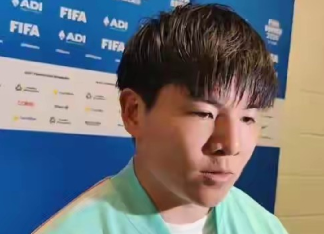 每一分钟，都是收获。国足中场球员徐彬赛后接受采访如是说。他表示，以前从来没有