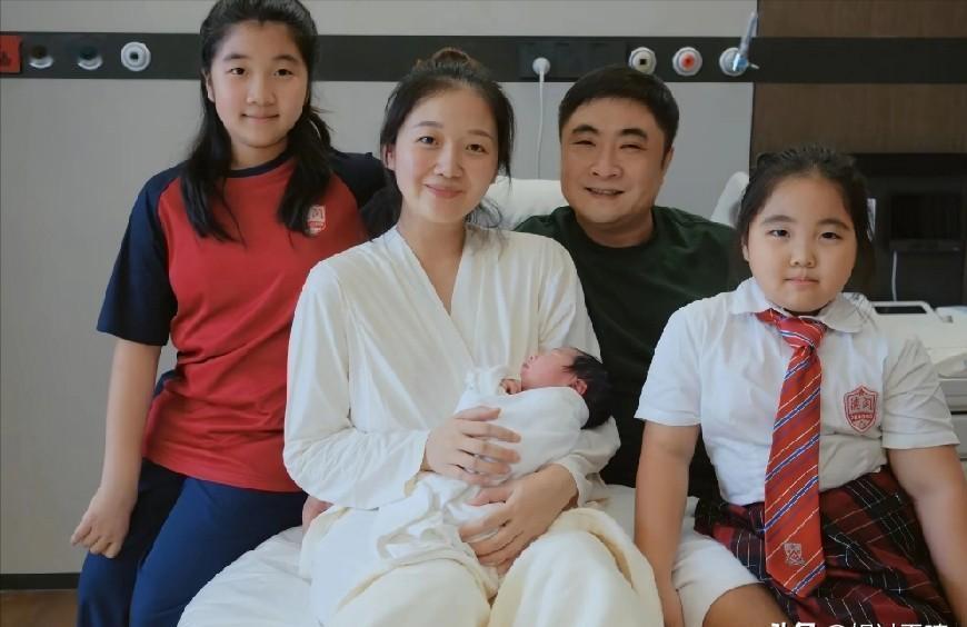 “丑基因”，果然更强大啊[笑着哭]对不起，我实在没忍住，因为事实证明，找一个颜