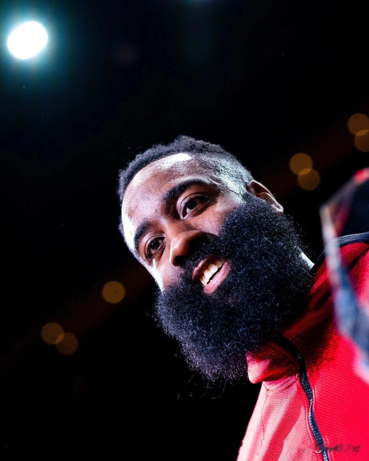 哈登：季后赛总分3895分，历史第14哈登：季后赛命中434记三分，历史第4