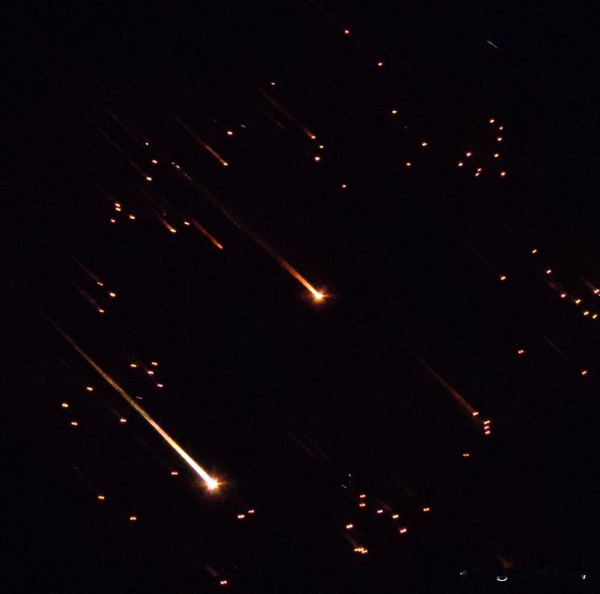 伊朗革命卫队发动了真实承诺行动4的第60波攻击！并对拉里贾尼遇刺事件展开报复行动