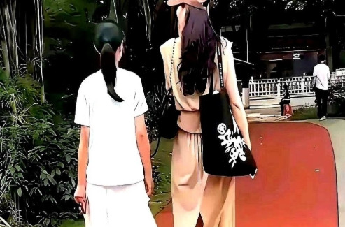 “汪小菲这次真被女儿一句话戳到心窝子了！有知情人透露，前几天小玥儿深夜哭着给爸爸