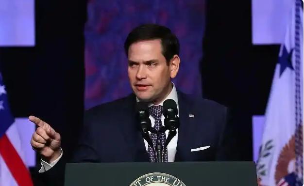 谈判结束，美国非要接管古巴，95岁卡斯特罗出山，中方已挂断电话。95岁老爷子