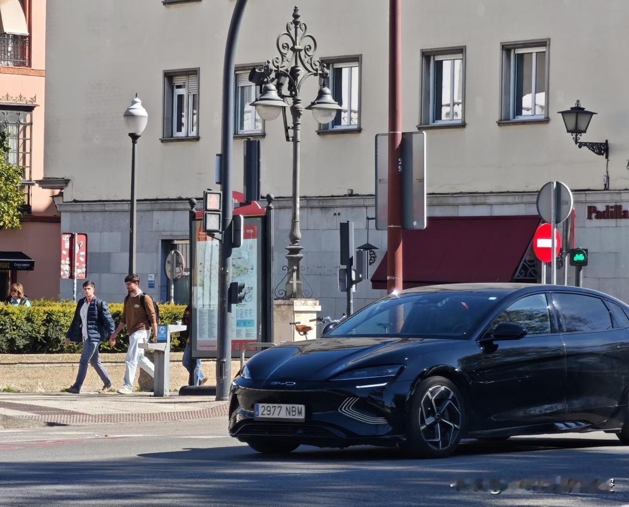 1季度，比亚迪在欧盟12国卖了15968辆1季度，零跑在欧盟12国卖了1673