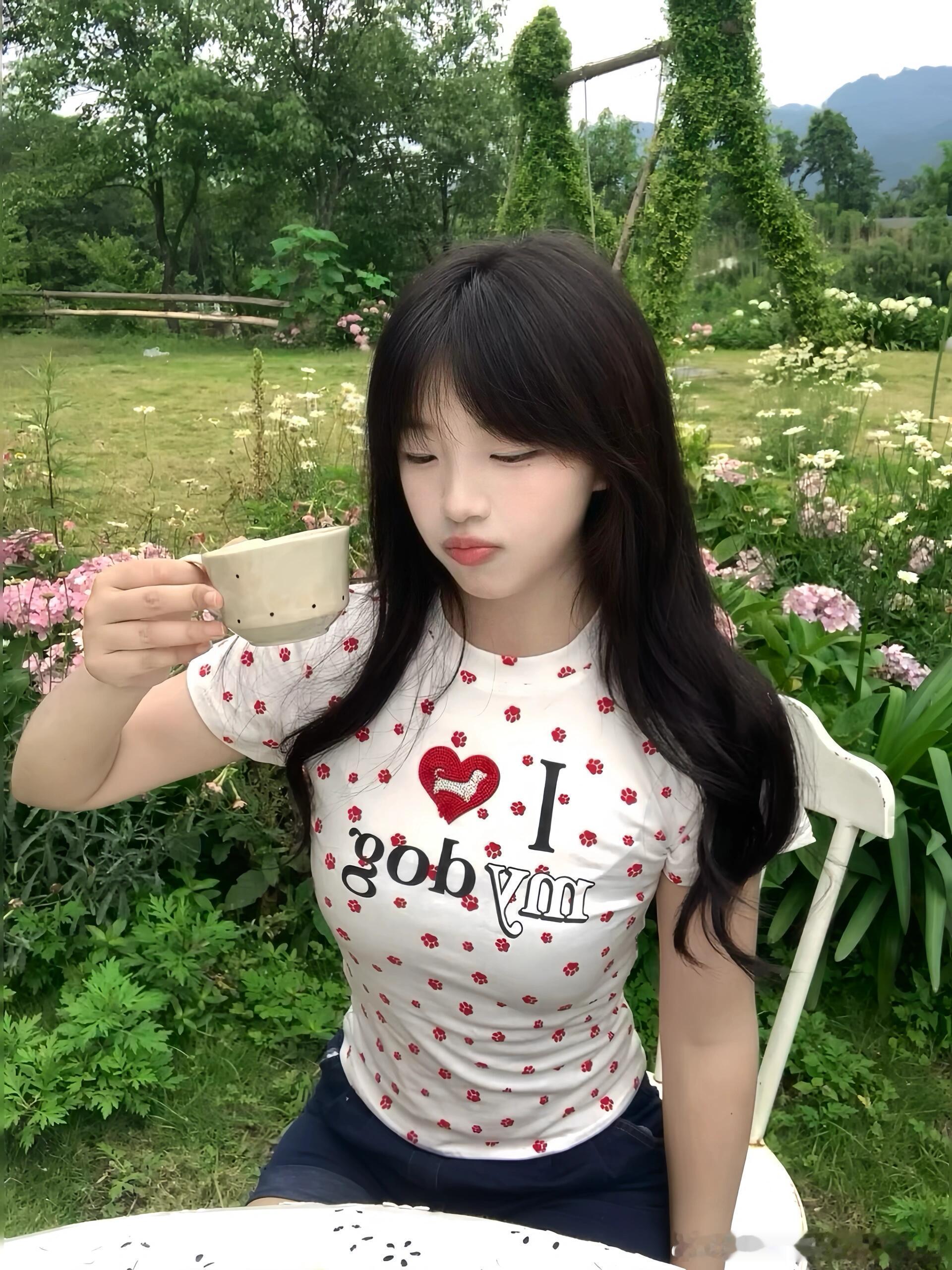 少女写真你会喜欢主动的女生吗​​​