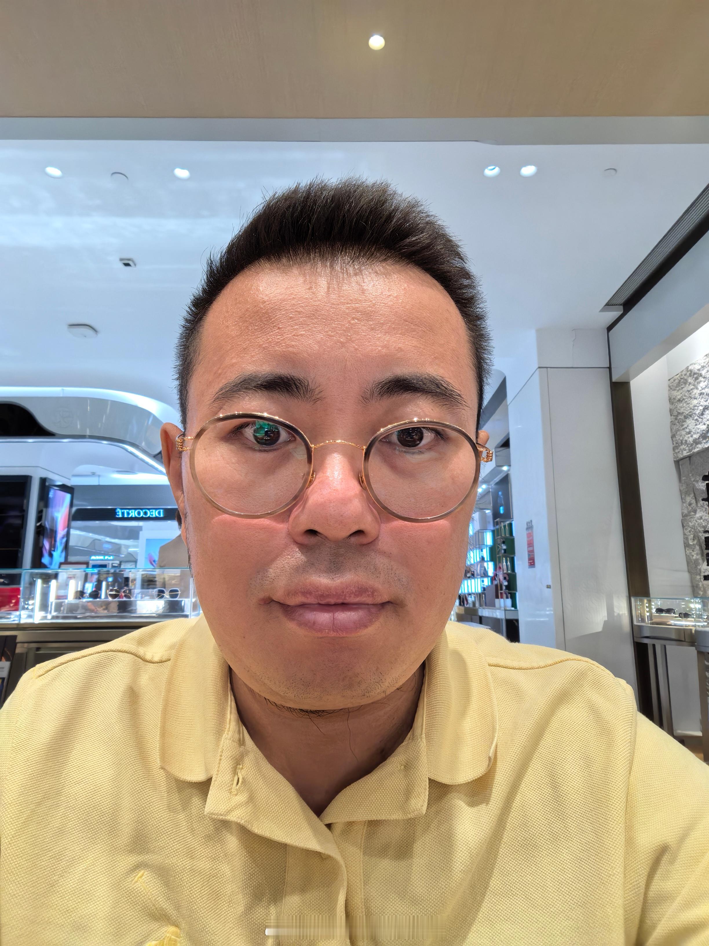 5万多的玫瑰金林德伯格，舍不得买可以试戴一下[doge]美团退款​​​