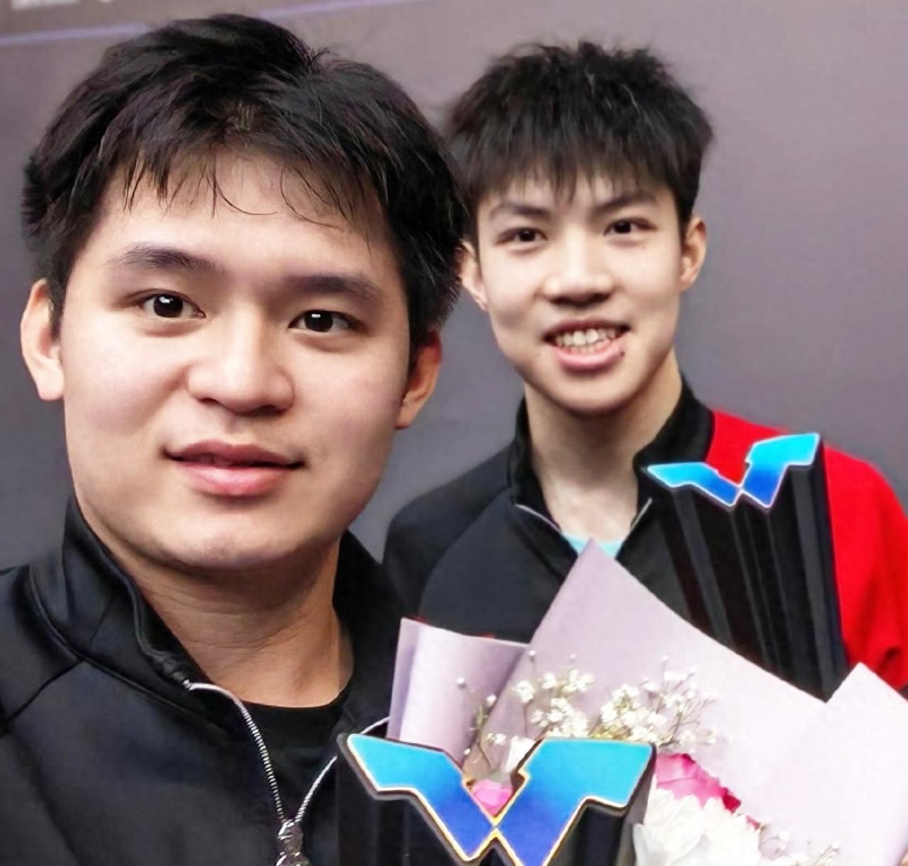 温瑞博连赢两站，主力单打却集体哑火，教练刘志强嗓子都喊哑了。国乒刚打完马斯喀特