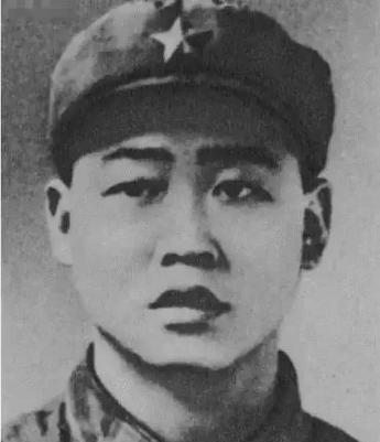 [点赞]1979年，对越自卫反击战中，徐泽贵被敌军逼到了绝境，没有子弹的他当即