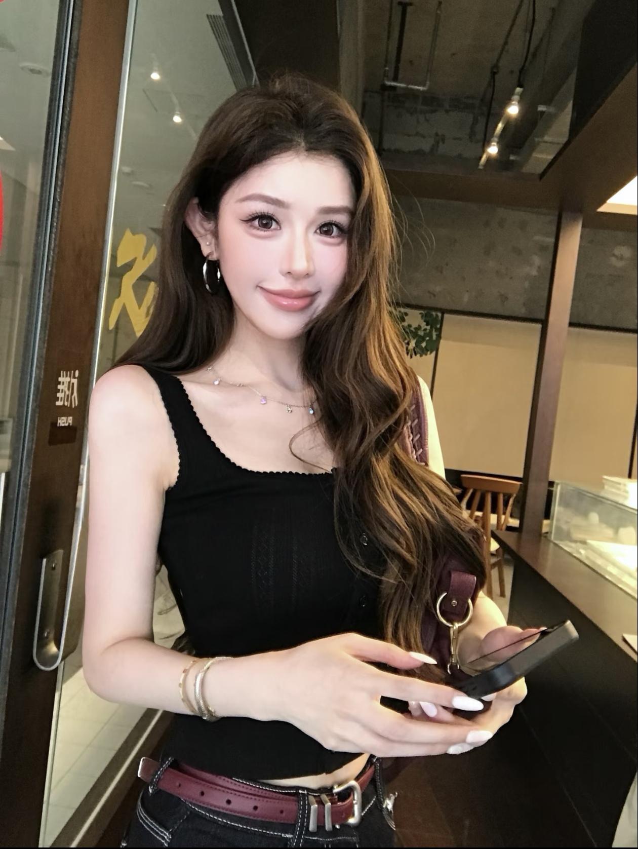 笑语盈盈暗香来