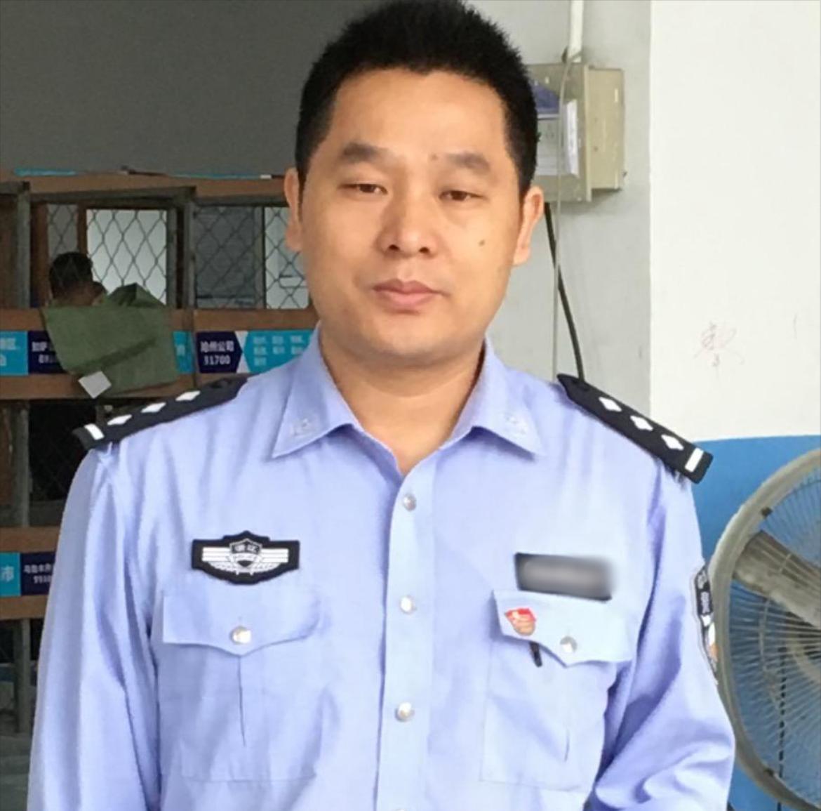 丁国强这位警官走了，没想到真的走了。犹记得7月份的时候还生龙活虎，为何这般突然呢