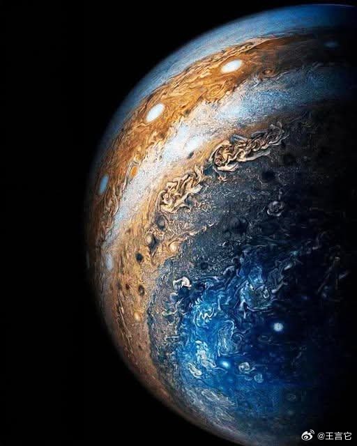 ‼️这是美国宇航局拍摄过的最清晰的木星照片之一！图片来源：NASA/JPL-加