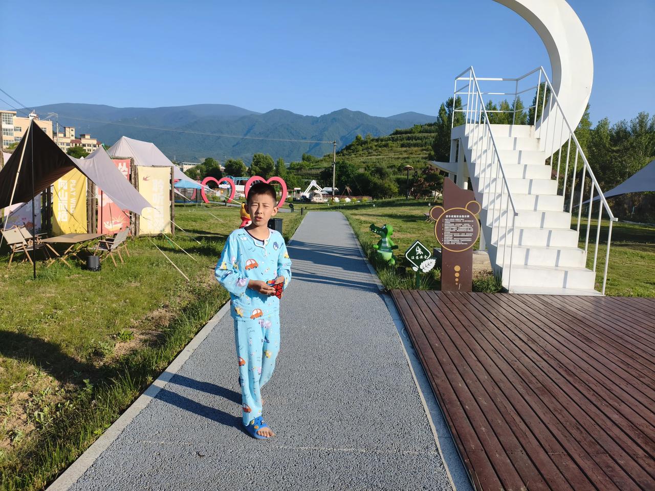 秦岭山里的避暑宝地太白县，整体是真舒服，小城不大，溜达一圈就能逛完整座城。县城