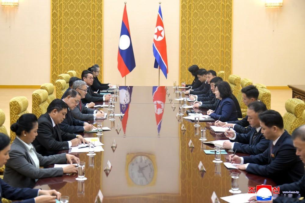 🔴【朝鲜民主主义人民共和国外务相同老挝人民民主共和国外交部长会谈】朝鲜民主主义