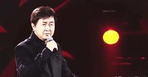 一天半夜，火风听到付笛生家有人整夜在哭，声音很大，随即他就套了睡衣，穿着拖鞋去查
