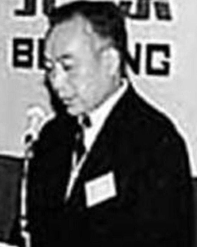 1989年，已犯案的铁道部副部长张辛泰，协助中央办案期间继续犯案