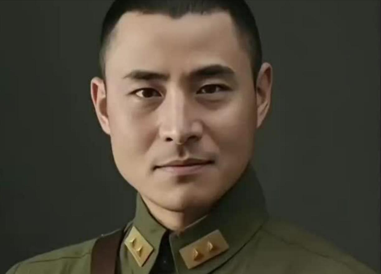 1948年12月，双堆集硝烟散尽，国民党第12兵团司令官黄维被俘。这位手握12万