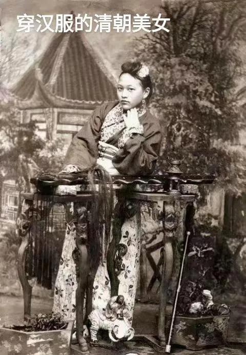 明朝、清朝,哪个服饰好看?