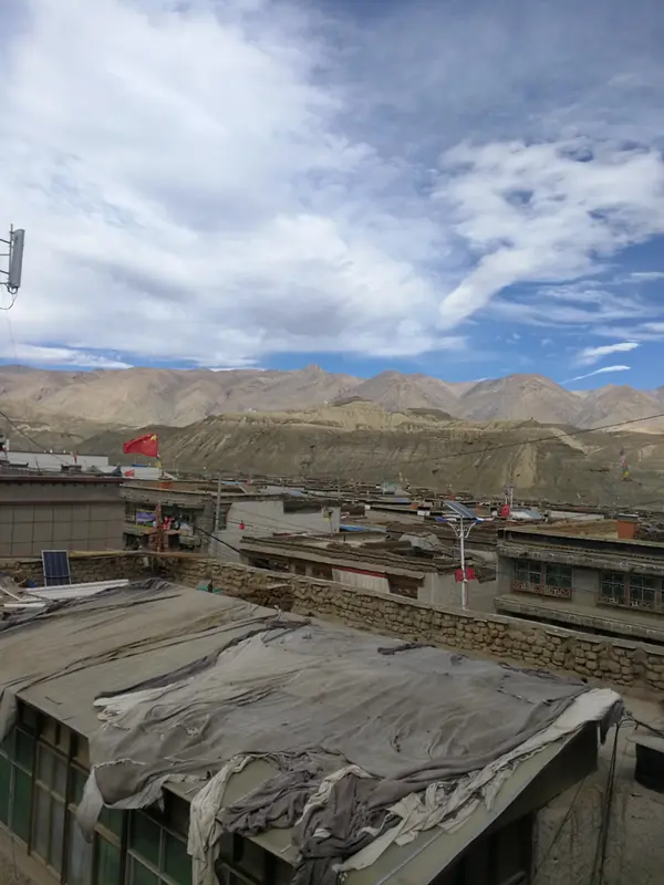 吉隆这地界儿，此时此刻成了最揪心的地方。谁能想到，短短时间凑齐的22封请战书，每一封都指向同一个方向