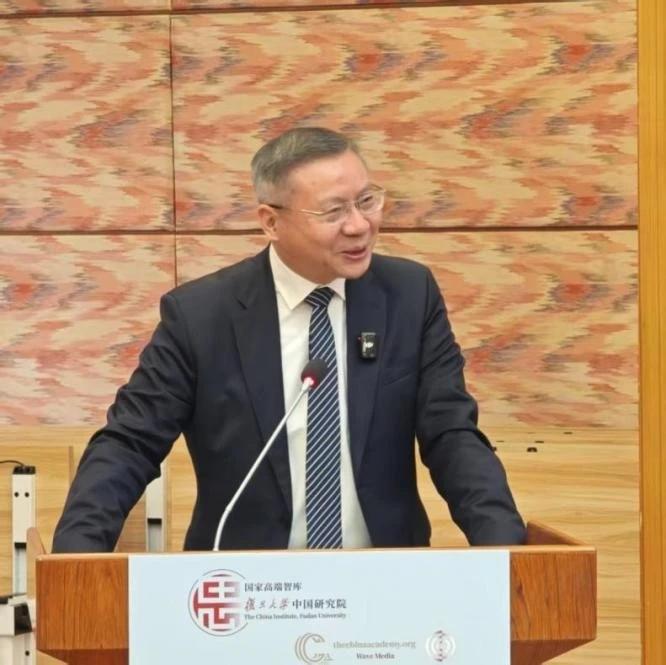 张维为教授会见哥伦比亚大学教授。1月18日，复旦研究院来了一位客人。来的不是旁