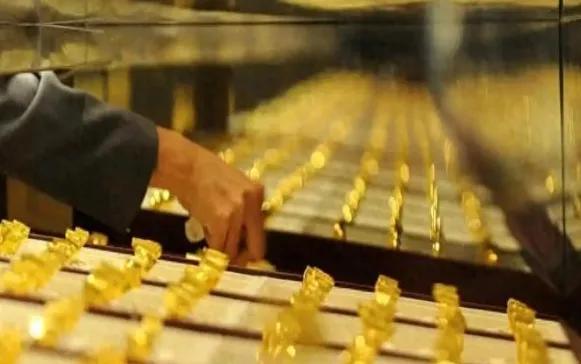 全球7000吨黄金存美国，我们的600吨想运回有多难？咱们存在美国那600吨