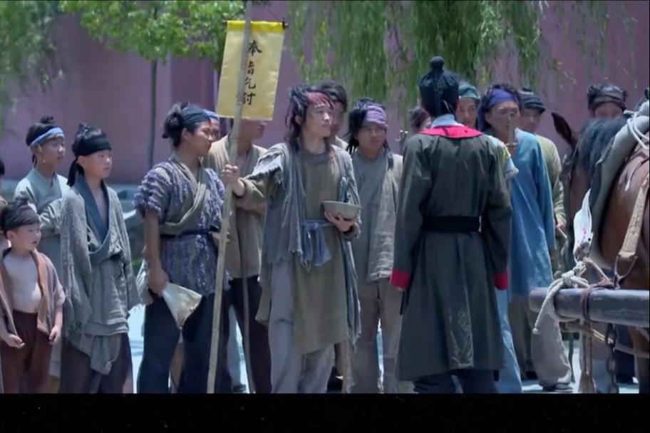 王朝覆灭的千古死局：对内压榨黎民，对外厚养外族，千年循环无解一个王朝，一边跟