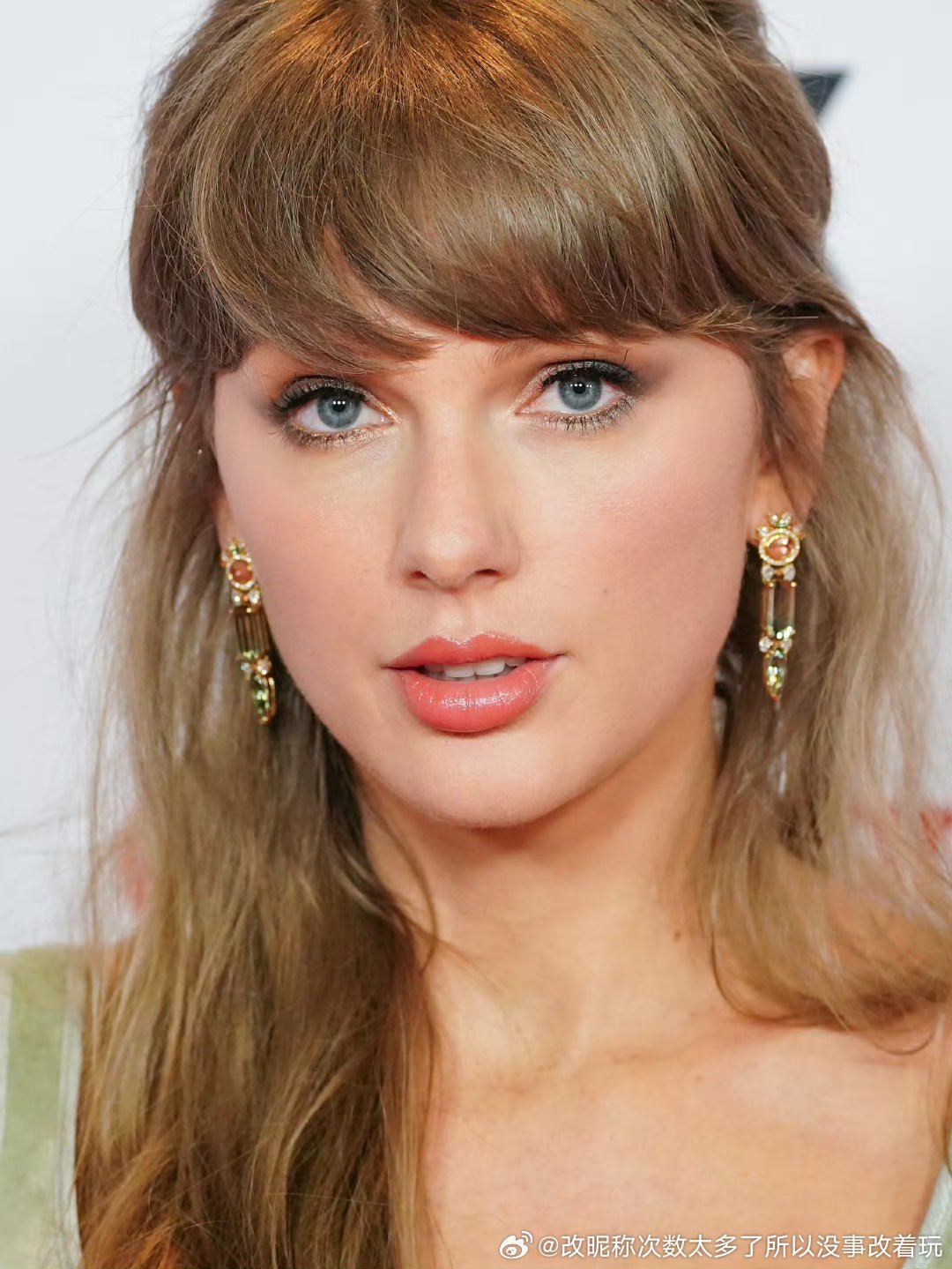 白种人这个年纪这状态很好了