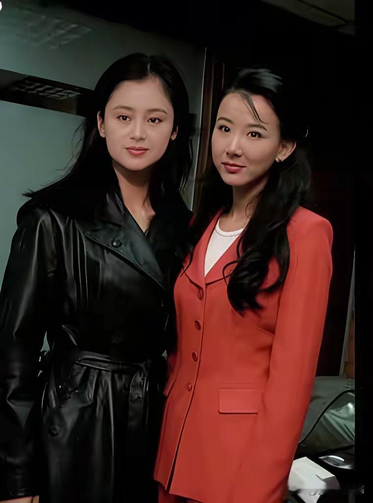 大陆的陈红，宝岛的萧蔷，都获称“第一美女”。当大美女遇上大美女，自然是美不胜收，