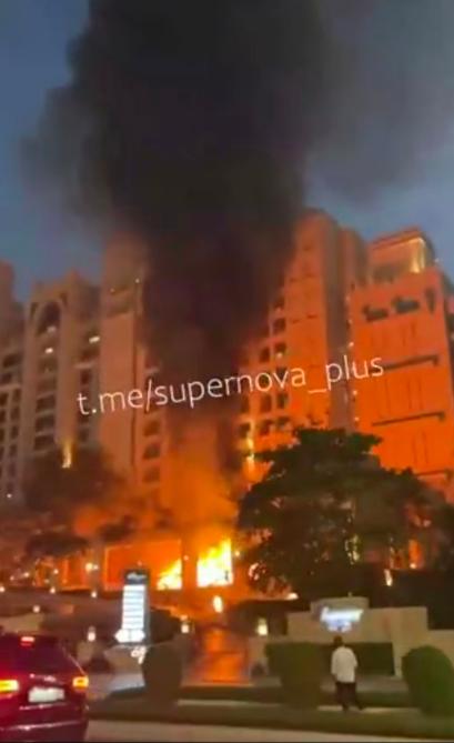 伊朗导弹无人机打击了阿联酋迪拜的棕榈岛酒店及度假村，这里有美国军官，美国军事承包