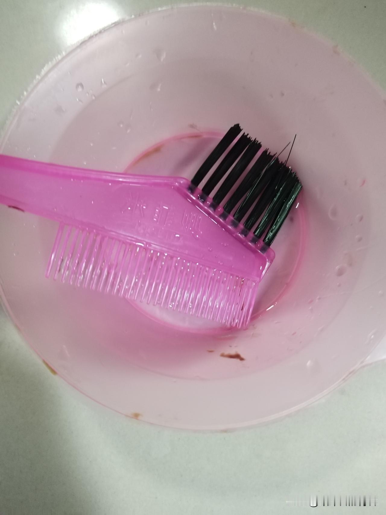 我学会了怎么省钱。一岁年纪一岁心，年已半百，我越来越觉得不该浪费的钱，一分都