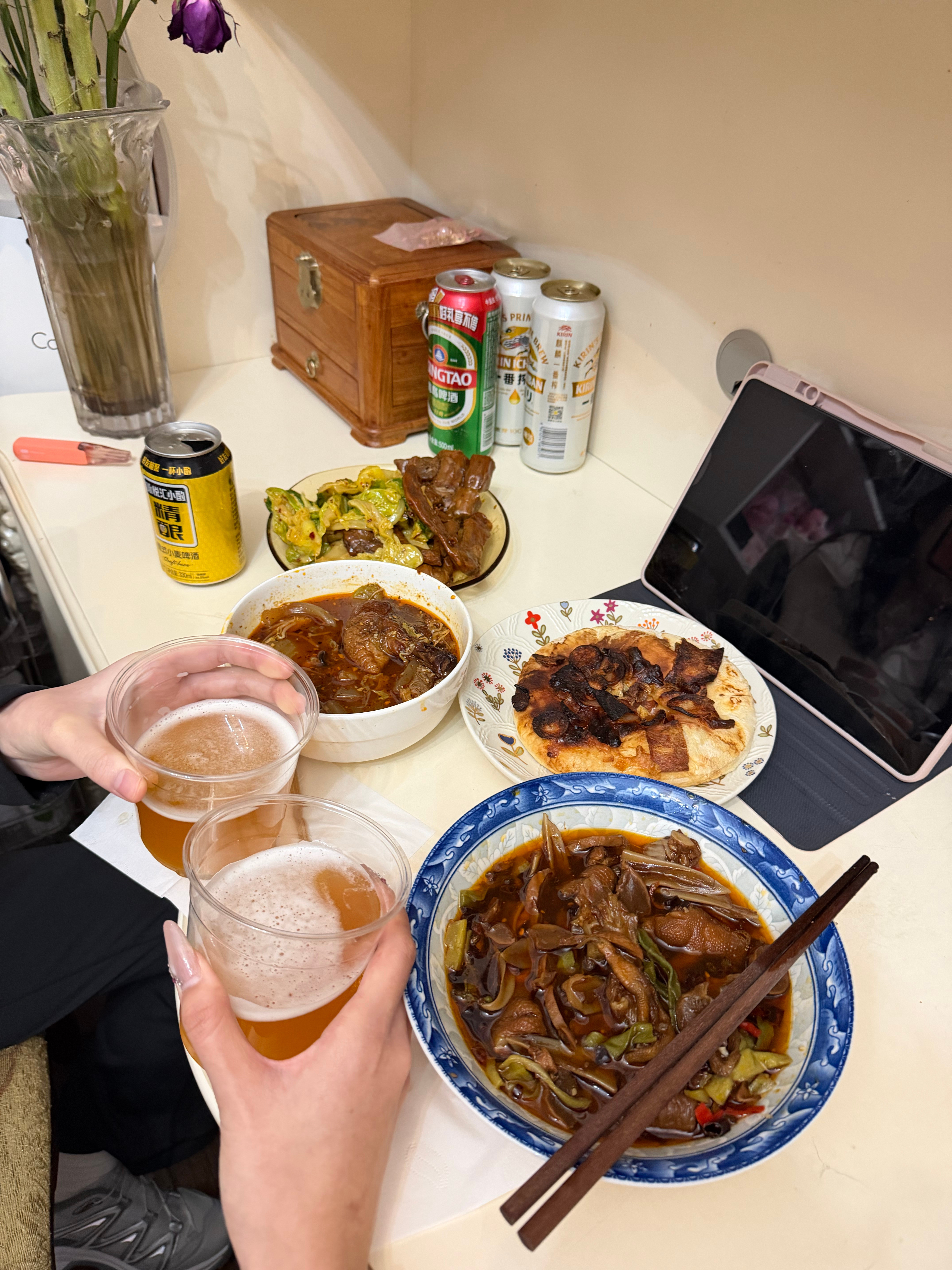 猜猜谁来我家喝酒啦🍻