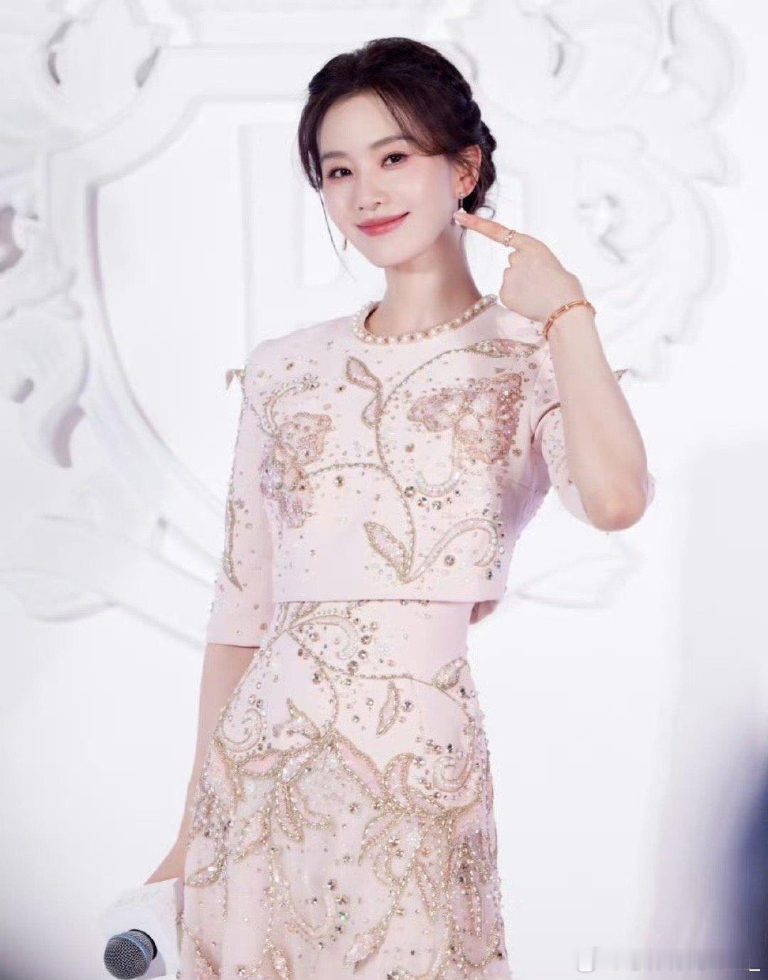 哎哟笑死我了哈哈哈魔丸儿子都来了哎哟那我是灵珠女儿诶😋