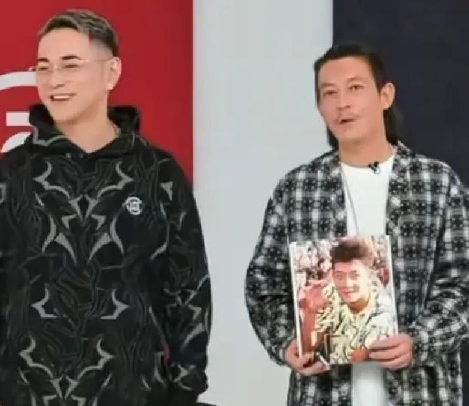 陈冠希四十多岁，脸上全是褶子，但他一次医美都没碰过。别的明星五十岁还硬凹少年感，活在精修图里。他直接