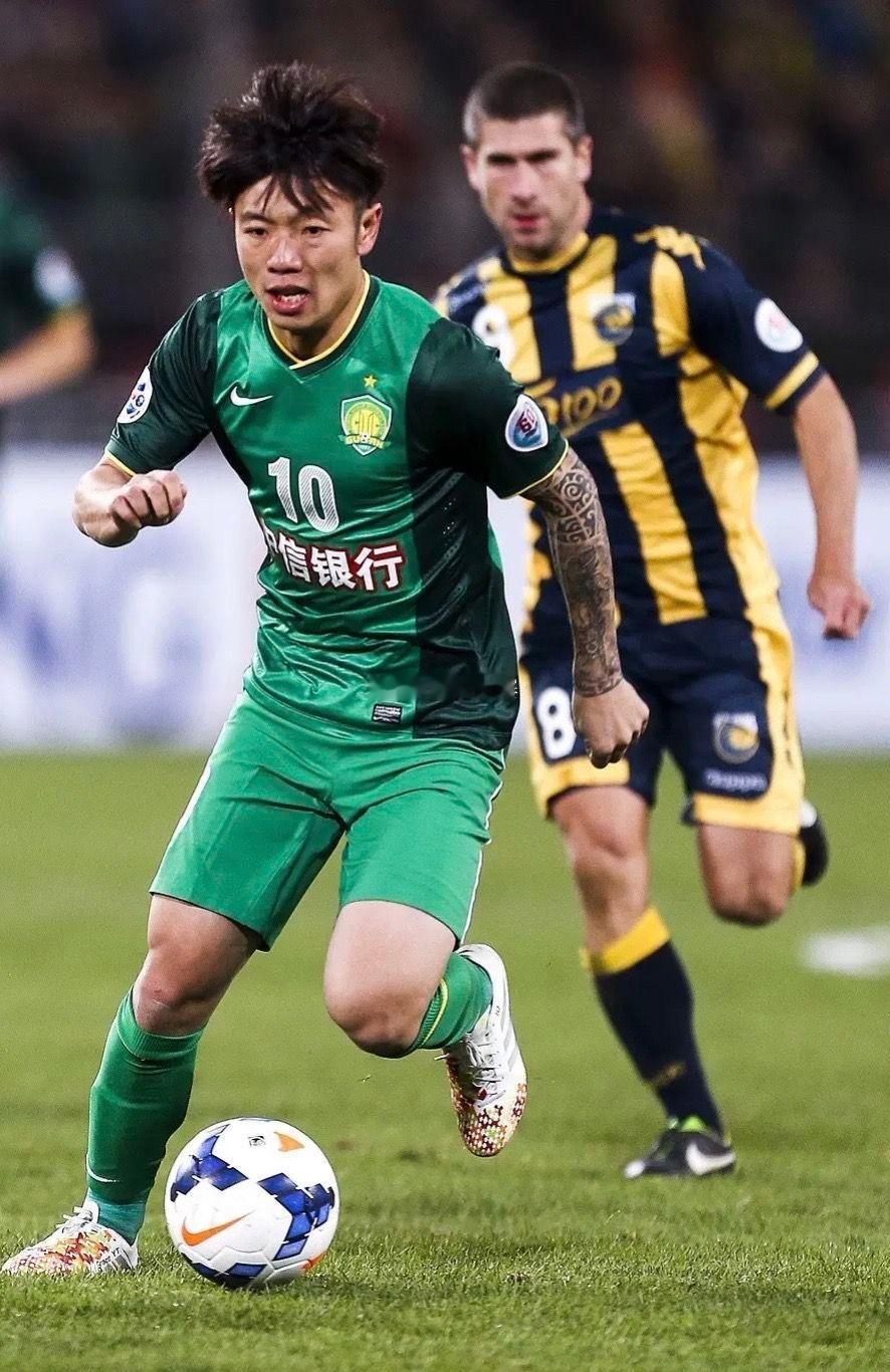 北京国安北京国安国安队长张稀哲更新社交媒体欢迎主教练蒙哥马利：“这次并肩作战，