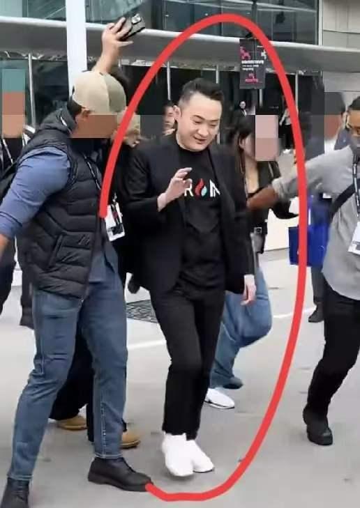 这就是女生的生理性不喜，甜甜要给孙某磨一个小时指甲，就是想拖延独处时的甜蜜时间