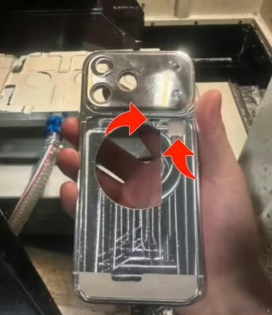 iPhone17ProMax曝料5000mAh大电池+铝制边框全是我喜欢的升级，