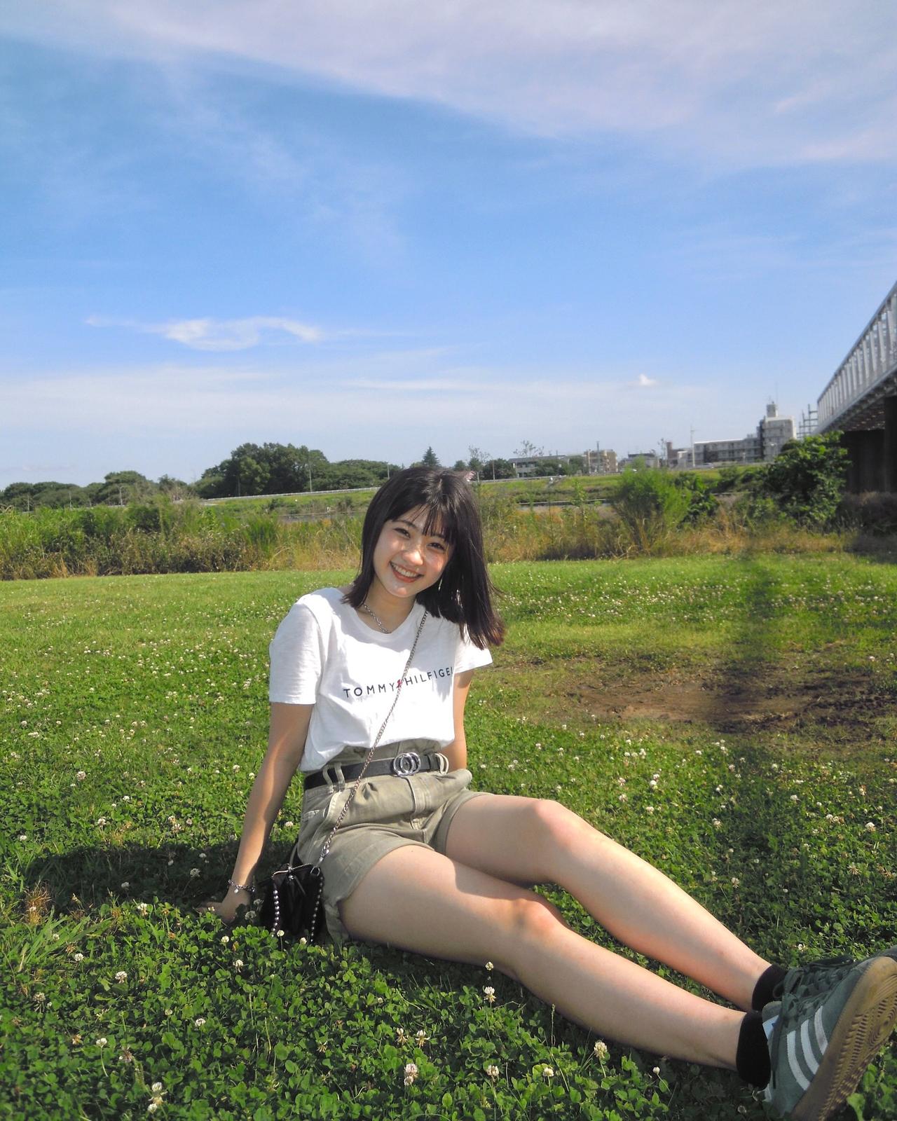 美女夏天该有的样子清纯甜美分享照片元气少女