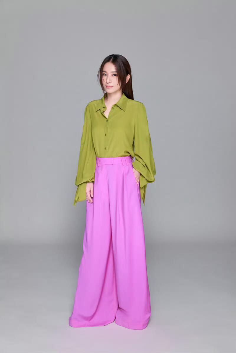 为何很多人替田馥甄惋惜，觉得是她亲手葬送了演艺路？可仔细想想，这何尝不是她主动