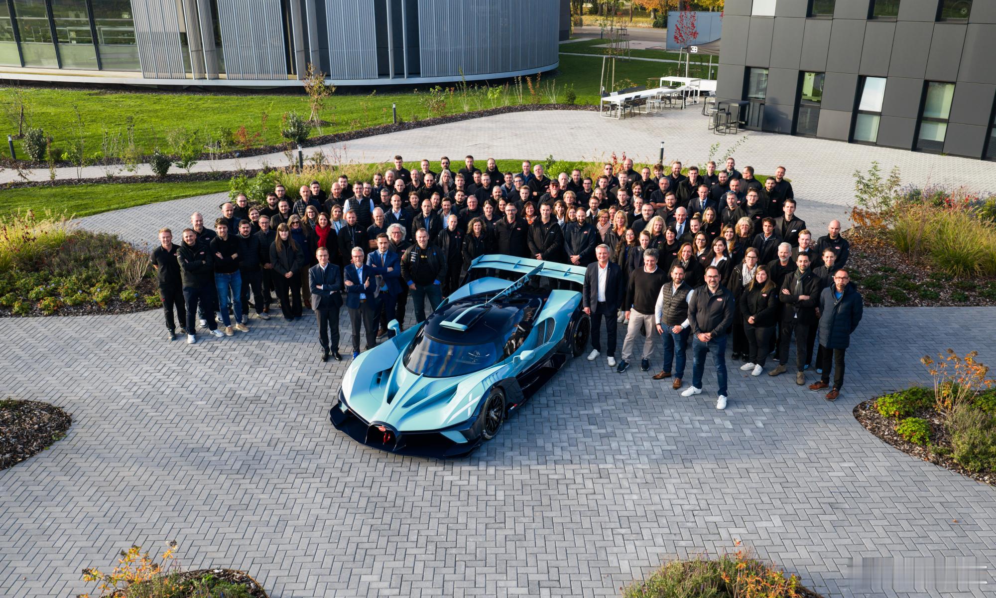 名车志壁纸传奇终章，布加迪正式完成最后一台Bolide的制造。全球仅40台的B