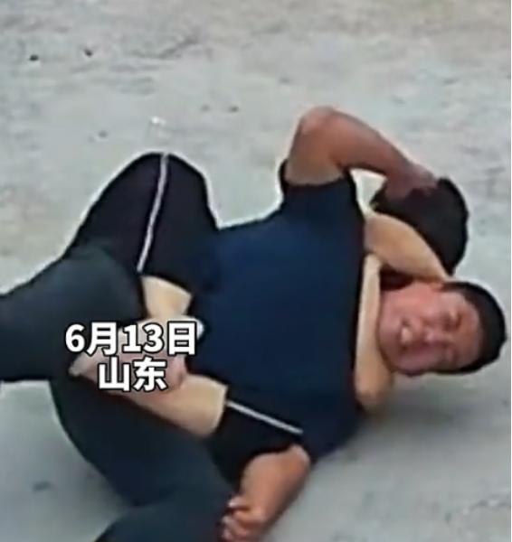 解释不清了！2025年6月13日，山东，120斤的妻子称200斤丈夫不备，直接跳