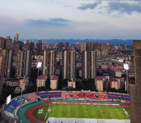 爸妈让我给他们20w抚养费，不给以后再也不要回去了。家里就我跟姐姐两姊妹，姐