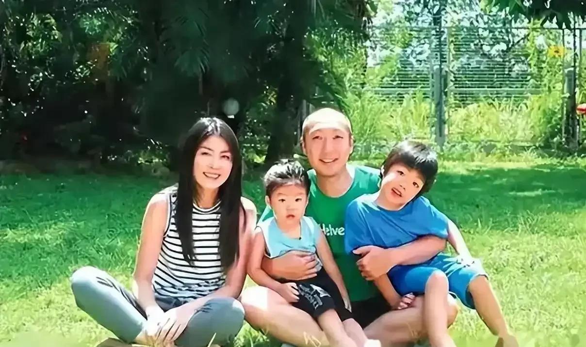 陈慧琳回应长子绯闻展现