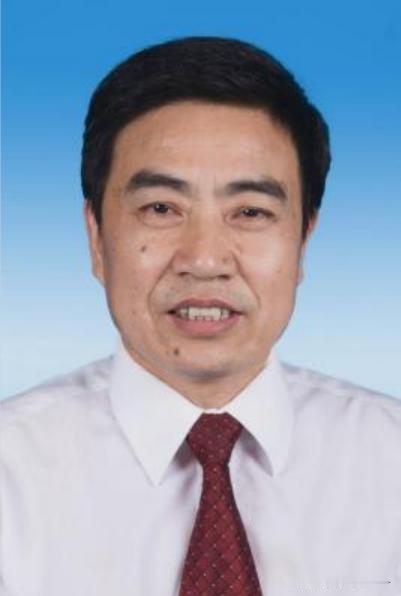 ……夜已深，不知道大家睡了没有？刚刚看到，厅官“熊孙魁”9月21日主动向组织交