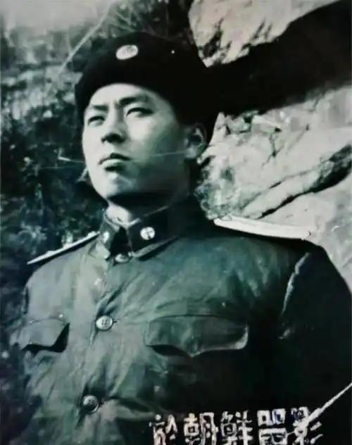 新兵私自摸进美军阵地抓俘虏，空手而归等处分，团长却说：立功了。1952年的朝鲜战