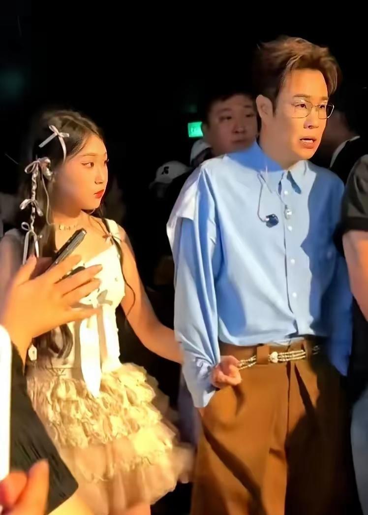 小沈阳家的姑娘火出圈了，说明了两件事！第一就是读书没有用，没听说小沈阳的女儿考上