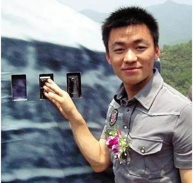 有人问：为什么女生普遍不喜欢老实男人，偏偏喜欢“渣男”？没必要摆大道理，举一个简