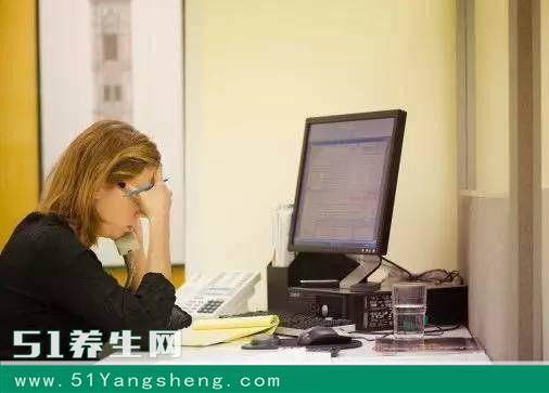 比吸烟还可怕的8大偏好! 看到第一个就坐不住