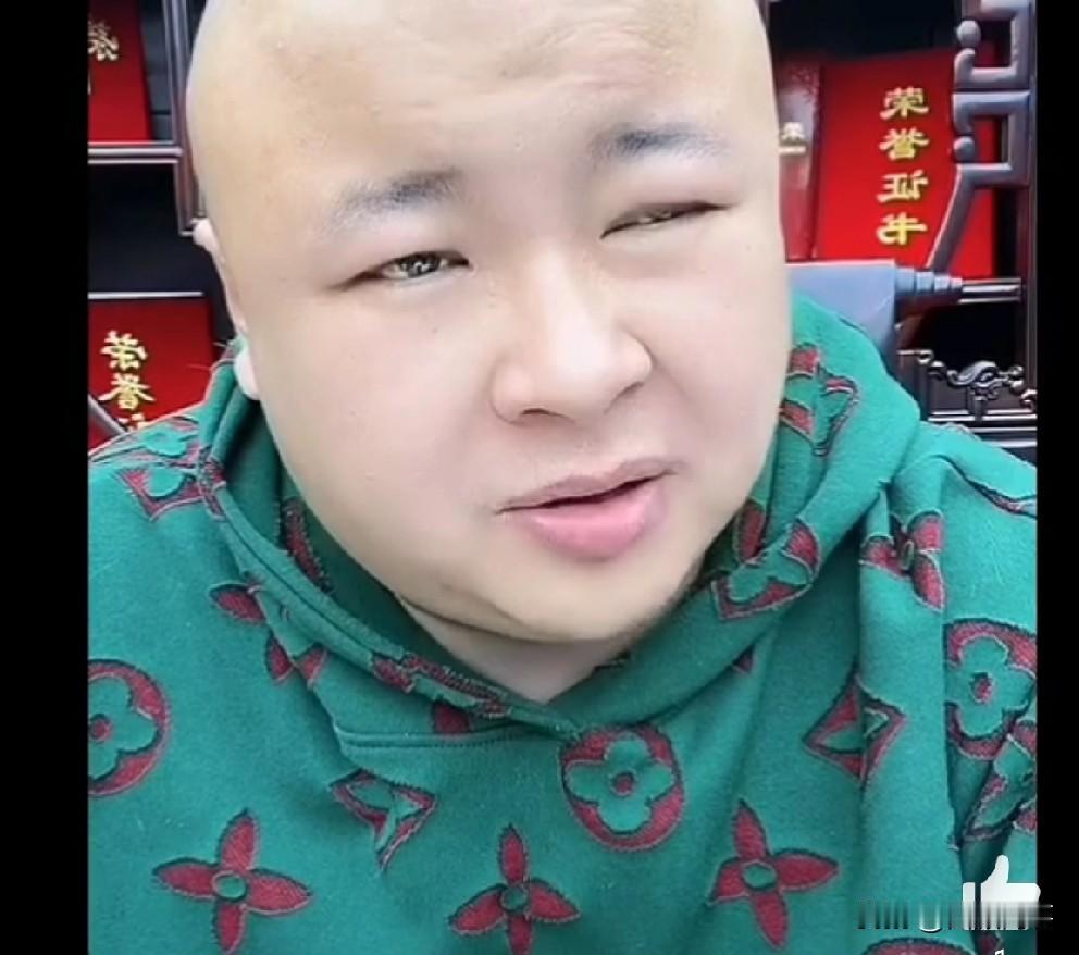 老狗透露和白雨22号开庭，要求律师把给前妻房子里的个人物品拿出来，我有购买记录，