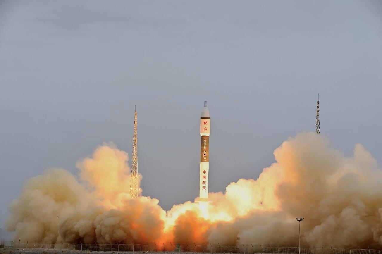 哈工大助力微厘空间05组卫星成功发射北京时间2026年6月17日11时58
