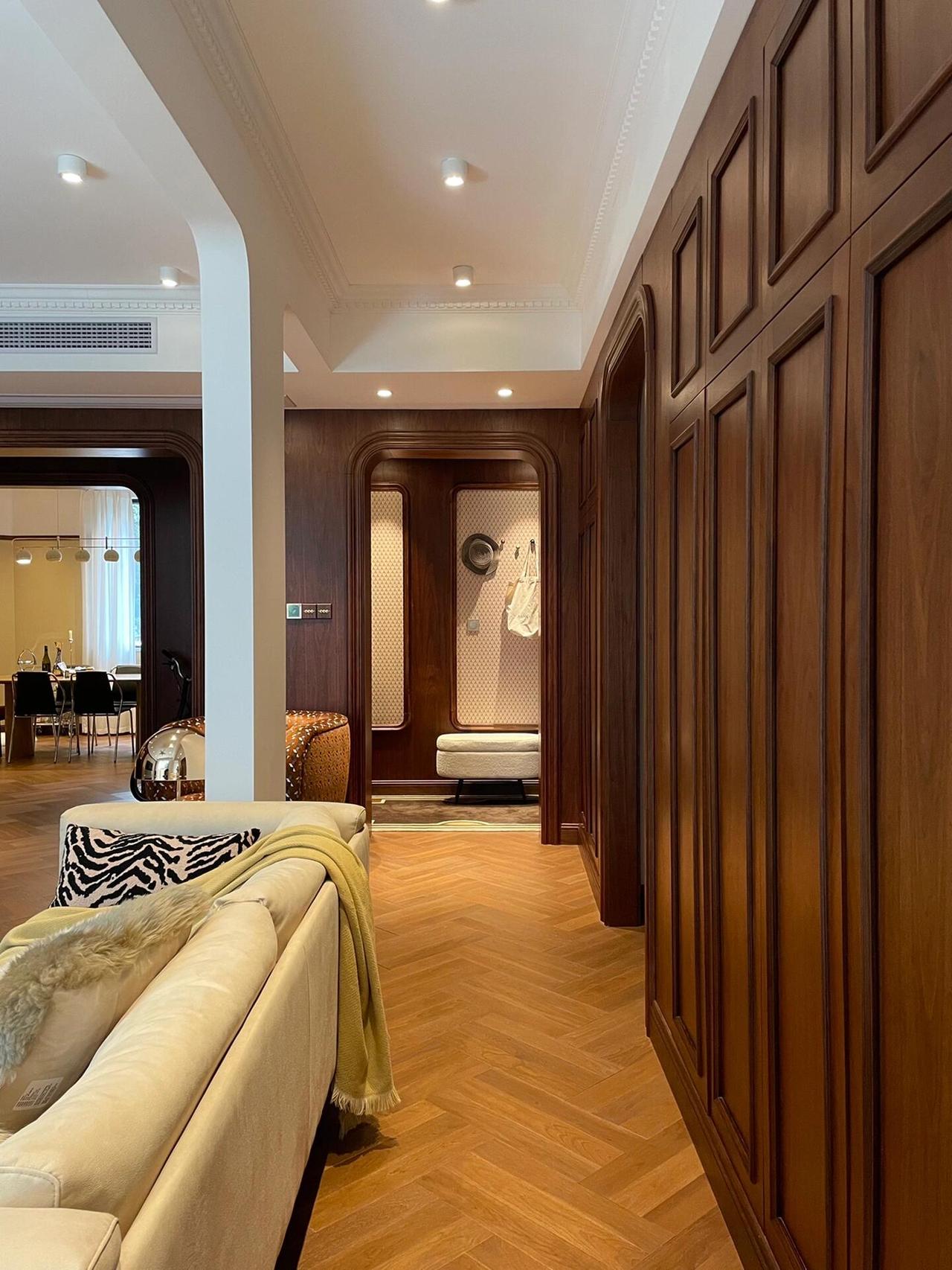 上海一女生晒出了自己的家，曾经被人嫌弃的一楼，用了100万装修后，摇身一变成为海