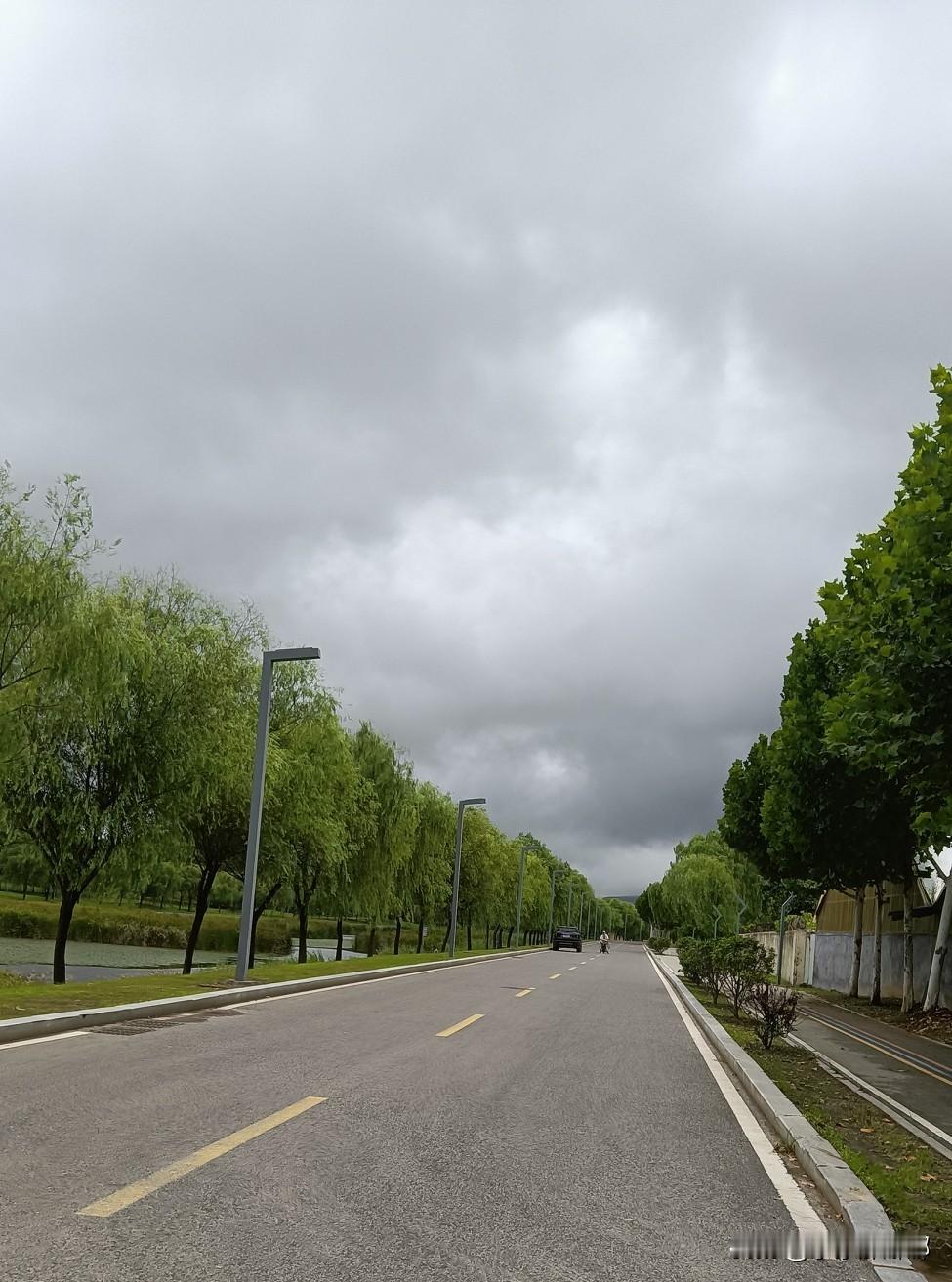 山雨欲来来！
